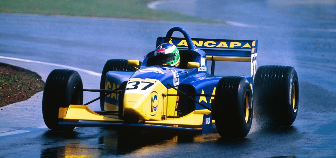 En su segundo año en la Fórmula 3000, Rodríguez venció en Silverstone y Nürburgring, nada menos.