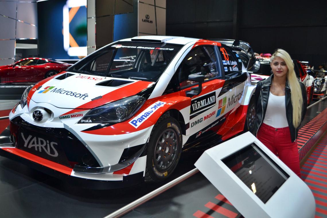 Toyota expone varios de sus vehículos de competición, como el Yaris del WRC.