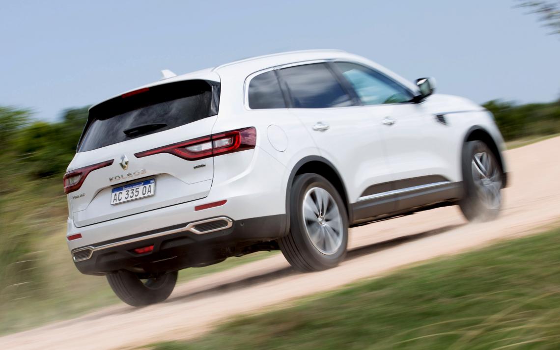 El nuevo Renault Koleos tiene un motor naftero de 2.5L y 170 CV.