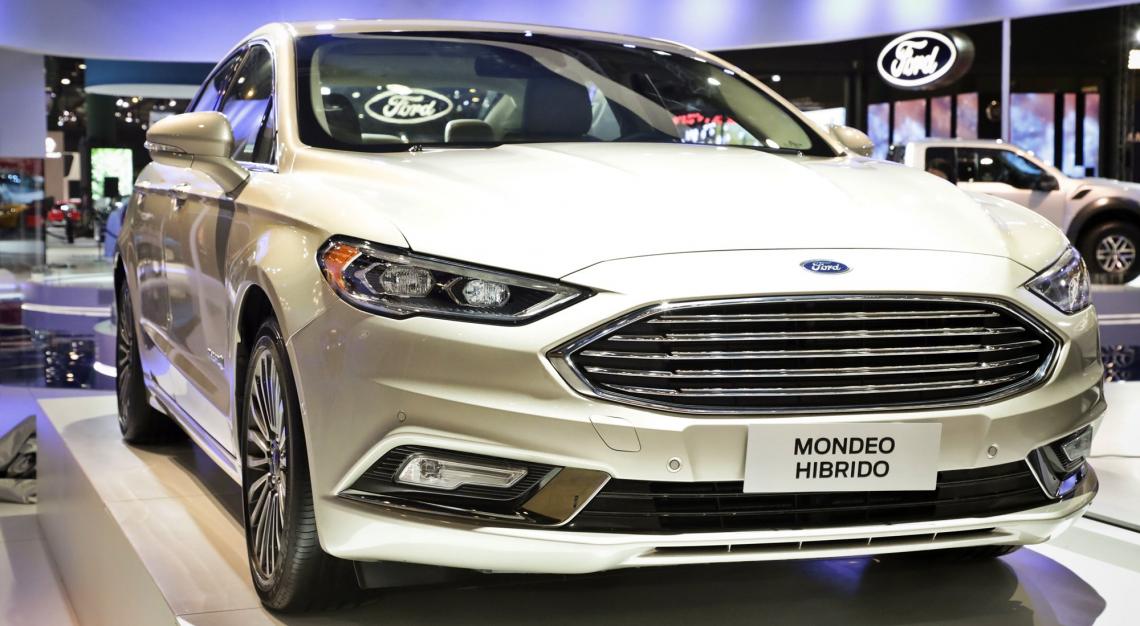 El Mondeo híbrido.
