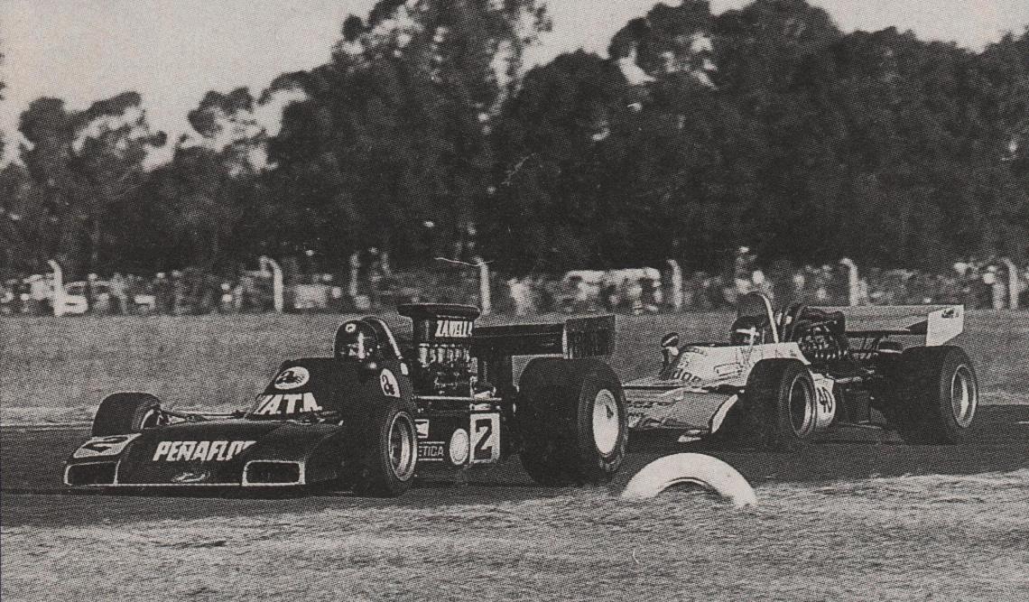 En el año anterior a su fallida incursión en la Máxima, Berta se coronó por cuarta vez en la Mecánica Argentina F-1, con Luís Rubén Di Palma como piloto. Antes lo había hecho con Eduardo Copello (1968), Jorge Ternengo (1969) y García Veiga (1973).